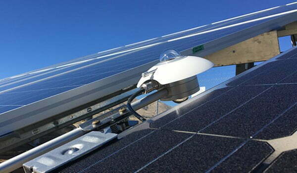 Solar radiation pyranometer